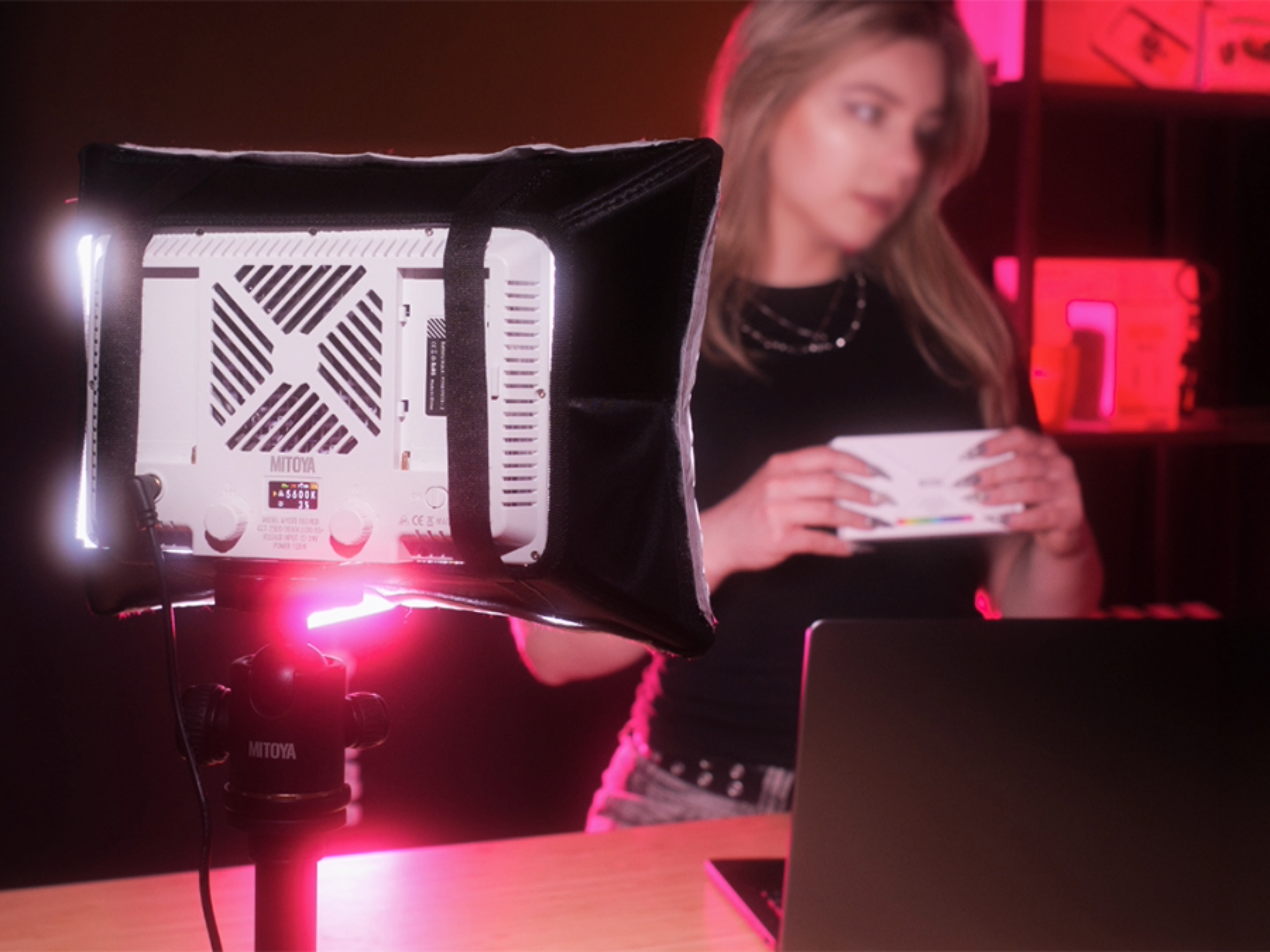 Nowe lampy panelowe LED MITOYA APISTO!