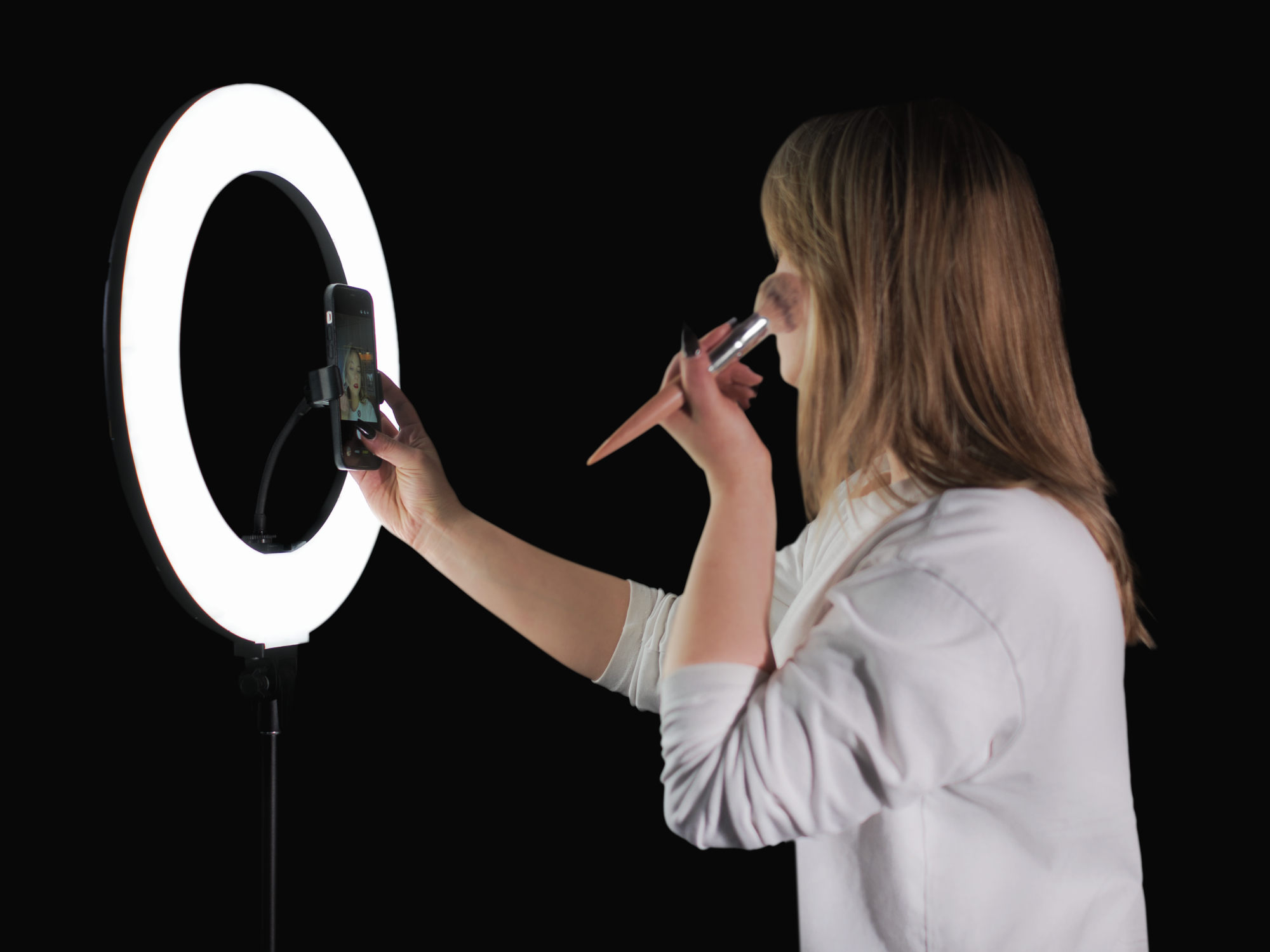 Lampa LED ring - proste światło do nagrań, zdjęć i transmisji live