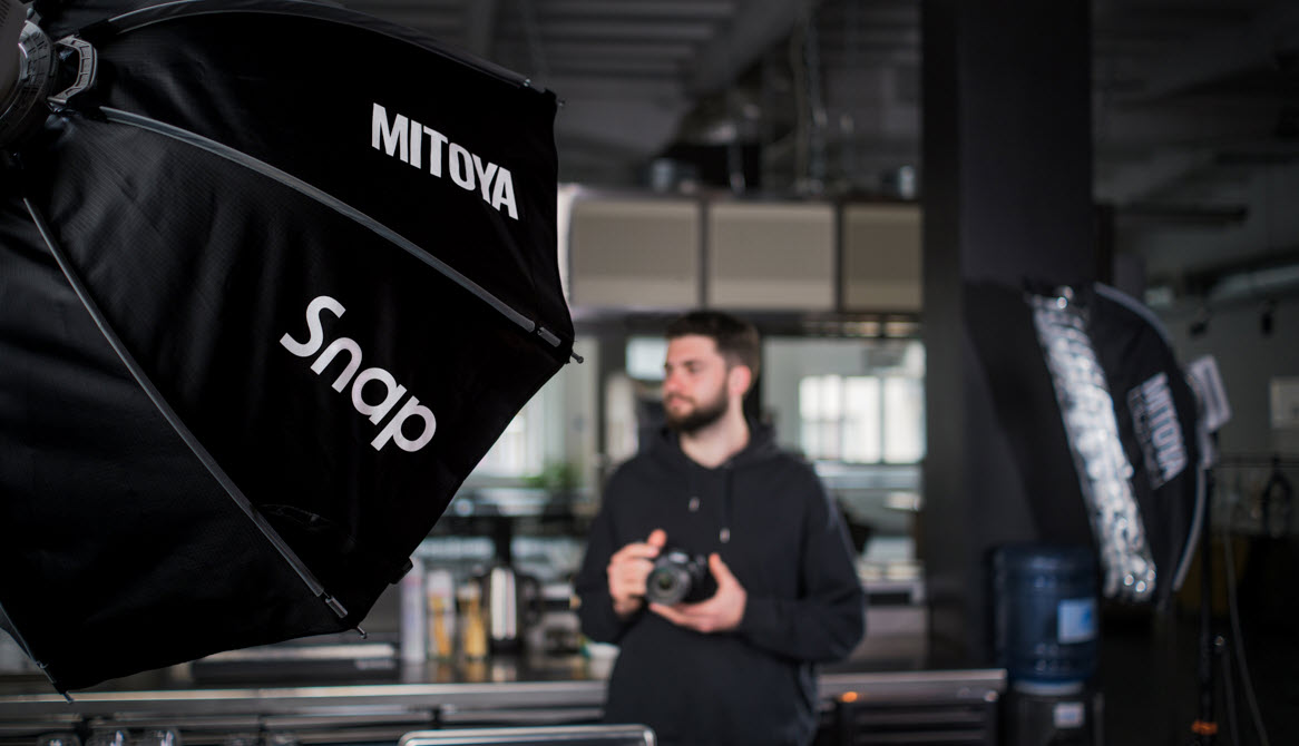 Softbox oktagonalny czy prostokątny – który daje lepszy efekt w nagraniach?